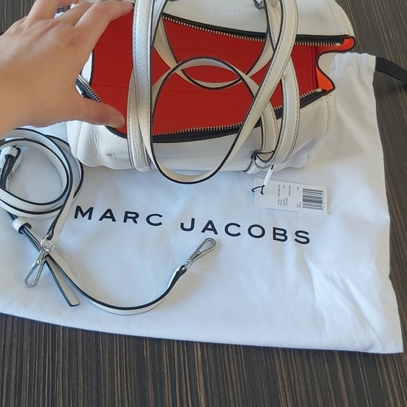 Marc Jacobs white leather purse - Picture 3 of 6